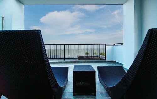 Dragon Sea Sam Son Hotel, Забронировать Отель Отели Тханьхоа́ с завтраком, Завтраки