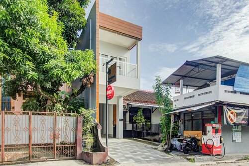 OYO 3280 Cendhani Raras, Đặt Khách sạn Umbulharjo Demangan