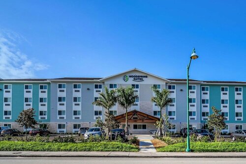 WoodSpring Suites Naples West, Забронировать Отель East Naples Нейплс
