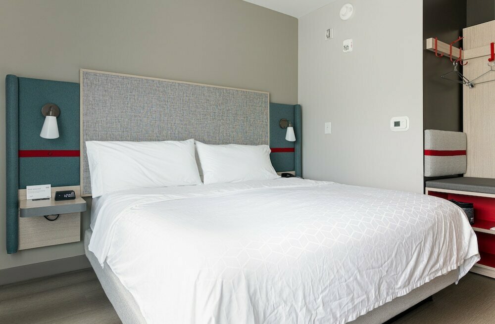 avid hotel Summerville by IHG