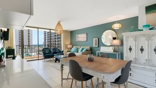 Waikiki Banyan Condo With Panoramic 37th Floor Ocean Views, Забронировать Апартаменты/квартира Вайкики Гонолулу