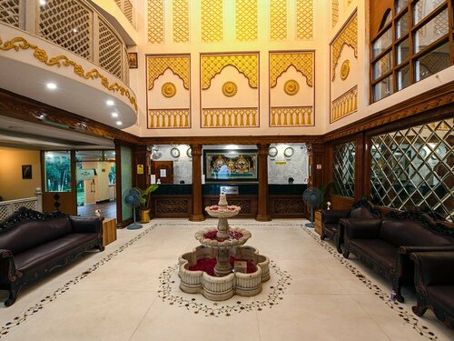 NRS Royal Palace, Varaa Hotelli Puri Orissa