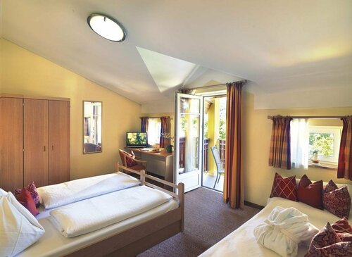 Hotel Lerch, Забронировать Отель Санкт-Иоганн-им-Понгау Salzburger Sportwelt, рядом с Гондольный подъемник Альпендорф (нижняя станция)