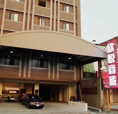 Xin Yue Hotel, Брондау Қонақ үй Miaoli County қаласындағы төсек алаңы бар қонақ үйлер, Тоқтау алаңы