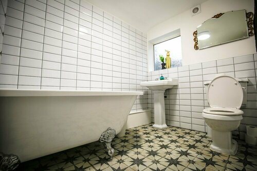 Eclectic Seaside 4 Bedroom Artists Residence, Book Hotel 3-stjernede hoteller i Margate, 3*