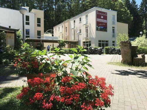 Schroeders Stadtwaldhotel, Забронировать Отель Трир Trier-Saarburg