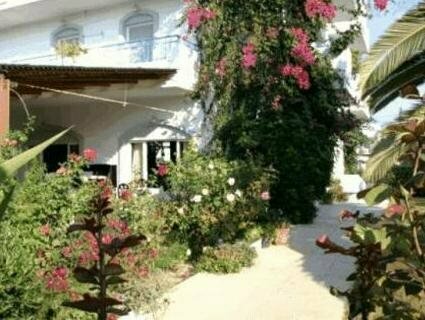 Gorgona Hotel, Забронировать Отель Отели Амудара 3 звезды, 3*