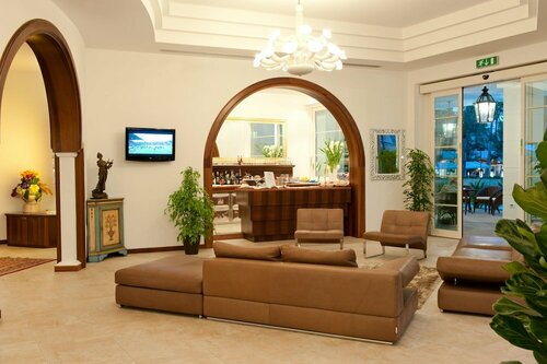Hotel Belvedere, Забронировать Отель Отели Червия 4 звезды, 4*