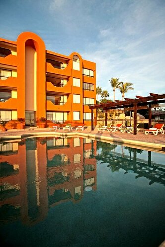 Sunrock Hotel and Suites, Забронировать Отель Отели Лос-Кабос с бассейном, Бассейн