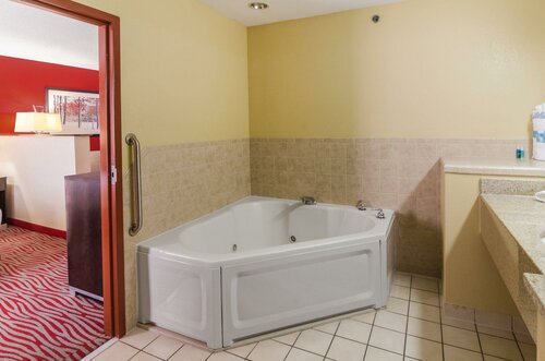 Holiday Inn Express Hotel & Suites Vinita, an IHG Hotel, Réserver Hôtel Hôtels à Oklahoma avec piscine, Piscine