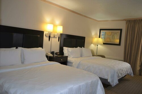 Holiday Inn Rock Springs by IHG, Забронировать Отель Рок-Спрингс Flaming Gorge