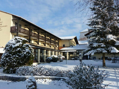 Gräfliches Hotel Alte Post, Забронировать Отель Бад-Бирнбах Нижнебаварский курортный треугольник, рядом с Спа-центр Rottal Therme