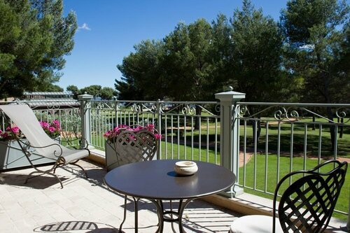L'Hôtel du Castellet, Rezervasyon Tatil Köyü Toulon Var coast