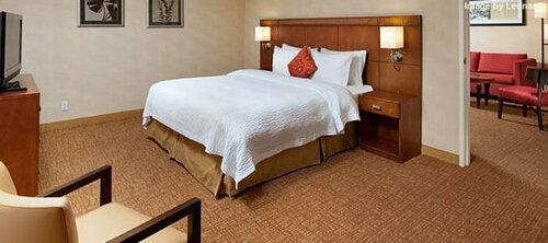Courtyard by Marriott Baldwin Park, Забронировать Отель Болдуин-Парк Большой Лос-Анджелес
