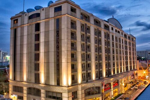 The Davis Bangkok, Забронировать Отель Отели Провинции Бангкока с бассейном, Бассейн
