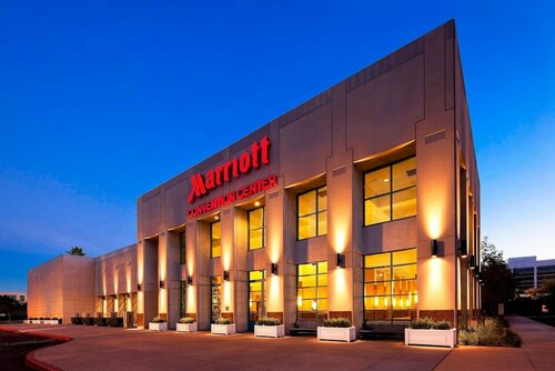 Los Angeles Marriott Burbank Airport, Забронировать Отель Бизнес-отели San Fernando Valley, 4* 5*