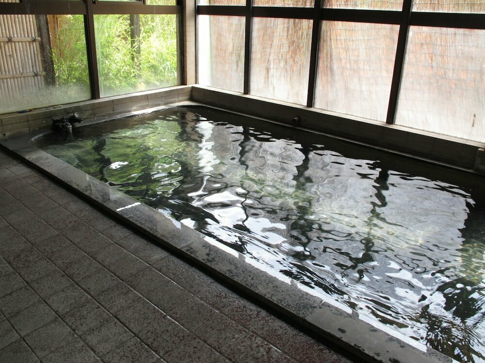 Meitou Hitou Unagiyunoyado Takuhide