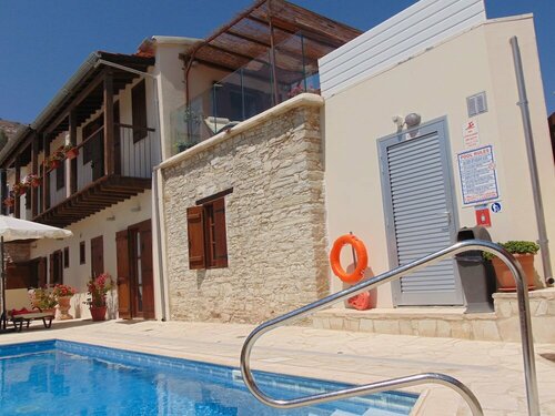Charalambos Holiday Cottage, Reservar Casa de férias Hotéis com SPA em Larnaca, SPA