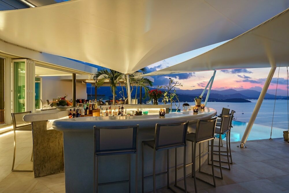 UniQue BoutiQue Residences