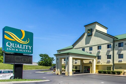 Quality Inn & Suites, Забронировать Отель Отели Теннесси с парковкой, Парковка