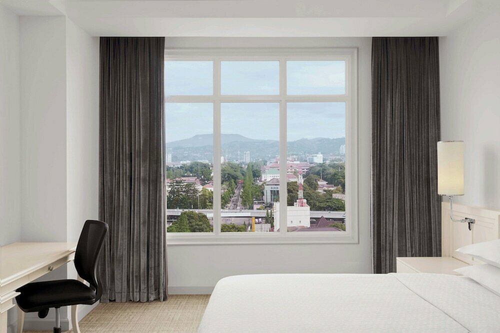 Four Points By Sheraton Bandung