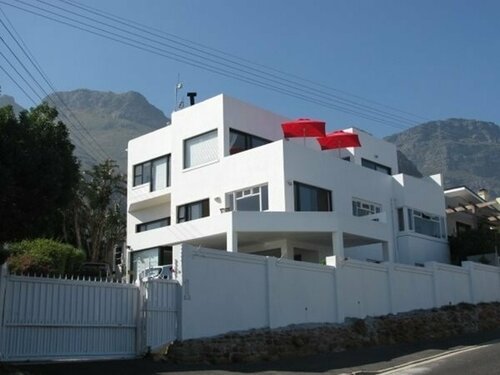 Cape View Guest House, Забронировать Гостевой дом Гостевые дома Кейптауна, рядом с Собор Святой Марии, Гостевой дом