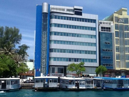 Beach Palace Maldives, Забронировать Отель Отели Мале с парковкой, Парковка