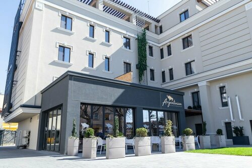 Hotel Del Corso, Prenota Hotel Hotel a Timişoara con parcheggio, Parcheggio