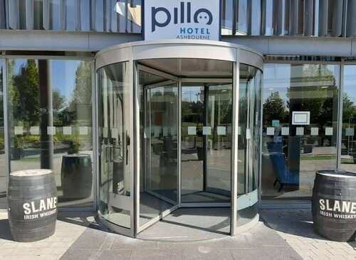 Pillo Hotel & Leisure Club, Забронировать Отель  