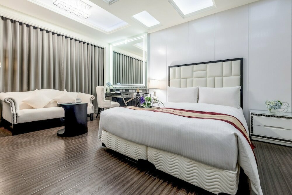 Harmonious Hotel