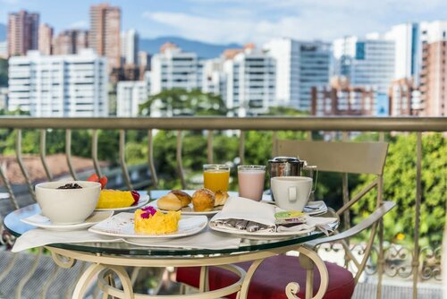 Hotel Du Parc, Забронировать Отель Эль-Побладо Медельин