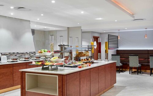 Hilton Garden Inn Umhlanga Arch, Забронировать Отель Умхланга Durban North Coast