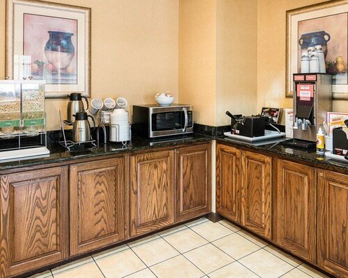 Comfort Suites Nacogdoches, Buchen Sie Hotel Nacogdoches Texas