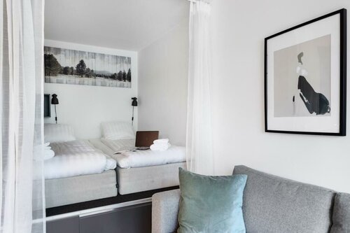 HOOM Home & Hotel Sollentuna, Varaa Hotelli Hotellit Tukholma uima-altaalla, Uima-allas