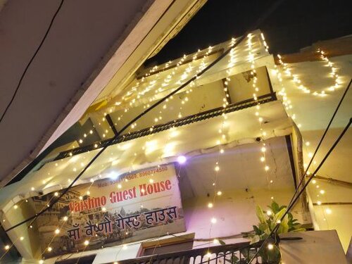 Maa Vaishno Guest House, Забронировать Гостевой дом Варанаси Варанаси, рядом с Гхат Асси