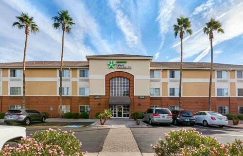 Extended Stay America Suites - Phoenix - Biltmore, Забронировать Отель Кемелбэк-Ист Финикс, рядом с Life Care Centers of America
