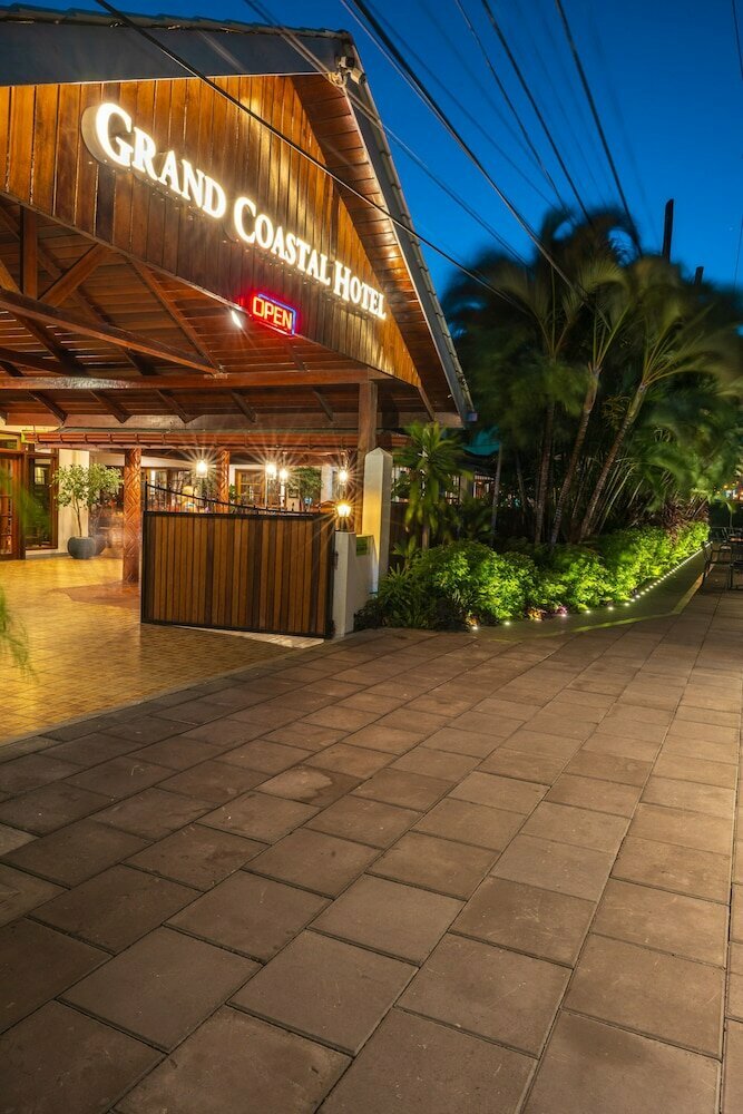 Grand Coastal Hotel