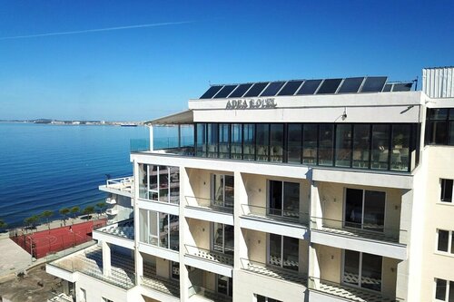 Hotel Britania, Rezervați Hotel Hoteluri în Vlorë County cu piscină, Piscină