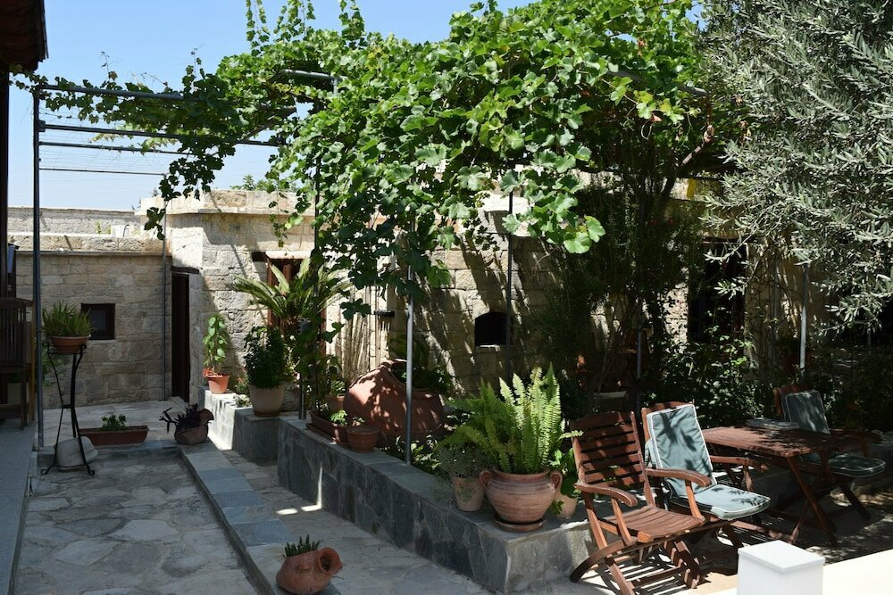 Lasa Heights Hotel