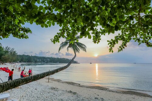 Villa Cha-Cha Salad Beach Koh Phangan, Забронировать Вилла Отели Сурат Тхани с парковкой, Парковка