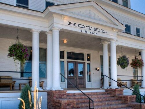 Sacajawea Hotel, Rezervovat Hotel Three Forks Montana