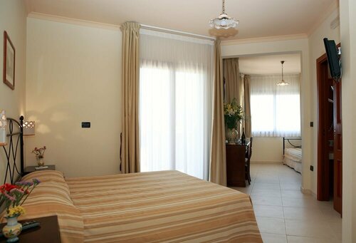 Villa Cristina, Prenota Bed & breakfast Hotel a Sicilia con parcheggio, Parcheggio