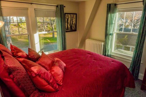 Enchanted Cottage on Glen - Entire House Rental, Book Feriehus Elmira New York State