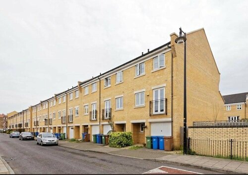 Lynbrook  Guests House, Забронировать Гостевой дом Отели Лондона с парковкой, Парковка