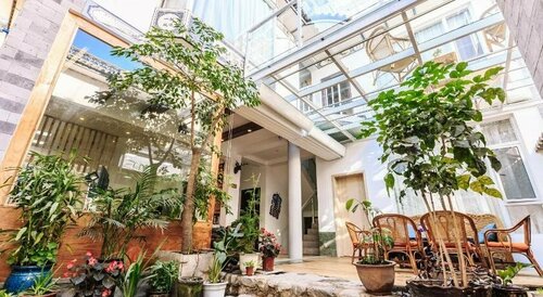 Summer Flowers Inn, Забронировать Гостевой дом Старый город Дали Юньнань, рядом с Chongsheng Three Pagodas