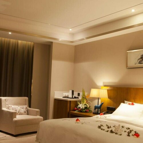 Manhattan Hotel Shanghai Pujiang, Varaa Hotelli Minhang 