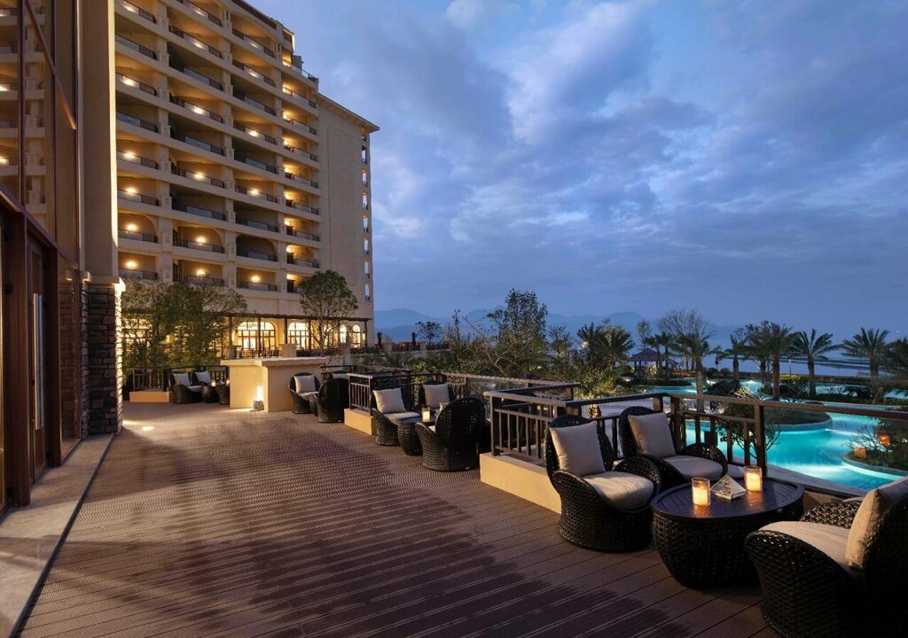 DoubleTree by Hilton Huidong Resort