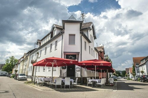 Pension Gino, Reserva ahora Hostal o pensión Hoteles en Baden-Wurtemberg con aparcamiento, Aparcamiento