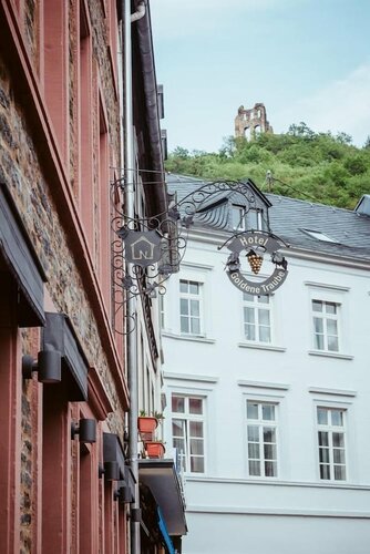 Hotel Goldene Traube - by Neugart, Забронировать Отель Отели Трабен-Трарбах с парковкой, Парковка
