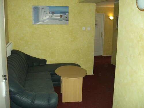 Penzion Kometa, Prenota Hotel Hotel a Moravia meridionale con parcheggio, Parcheggio
